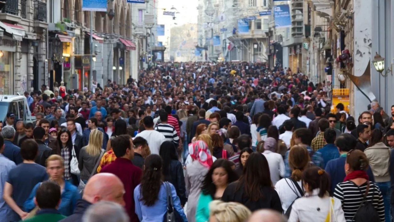 Mega kent 2025'i yüksek enflasyonla kapattı! İstanbul'un yıl sonu enflasyonu 37,68 oldu 6