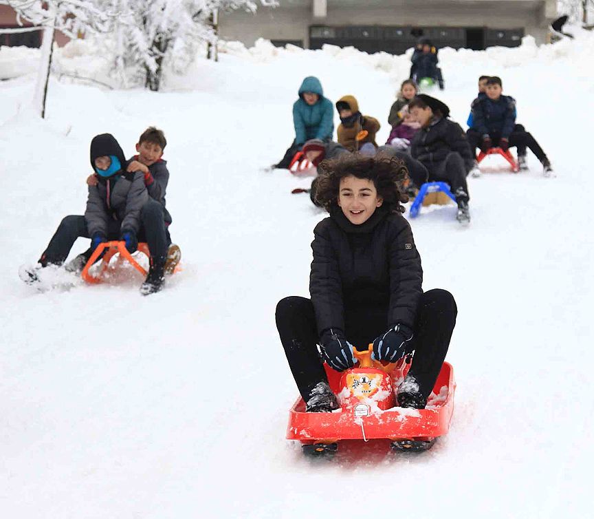 Birçok ilde okullar tatil edildi! İşte kar tatili olan iller! Peş peşe kar tatili haberleri geliyor 20