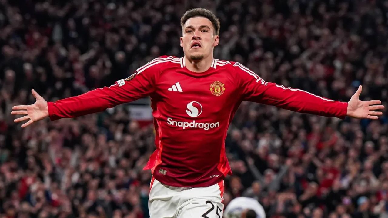 Galatasaray'ın listesindeki M.Unitedlı yıldız 9