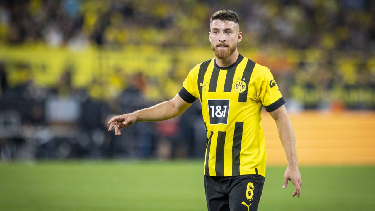 Salih Özcan, Beşiktaş ile Galatasaray arasında tercihini yaptı 1