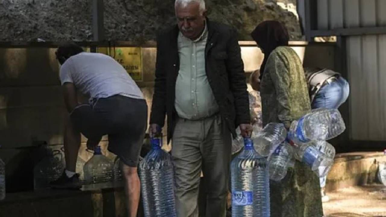 Ankara 2026’ya susuz girdi... Kombiler durdu, evler buz kesti! Başkentte bidonlu yaşam isyan ettirdi 4