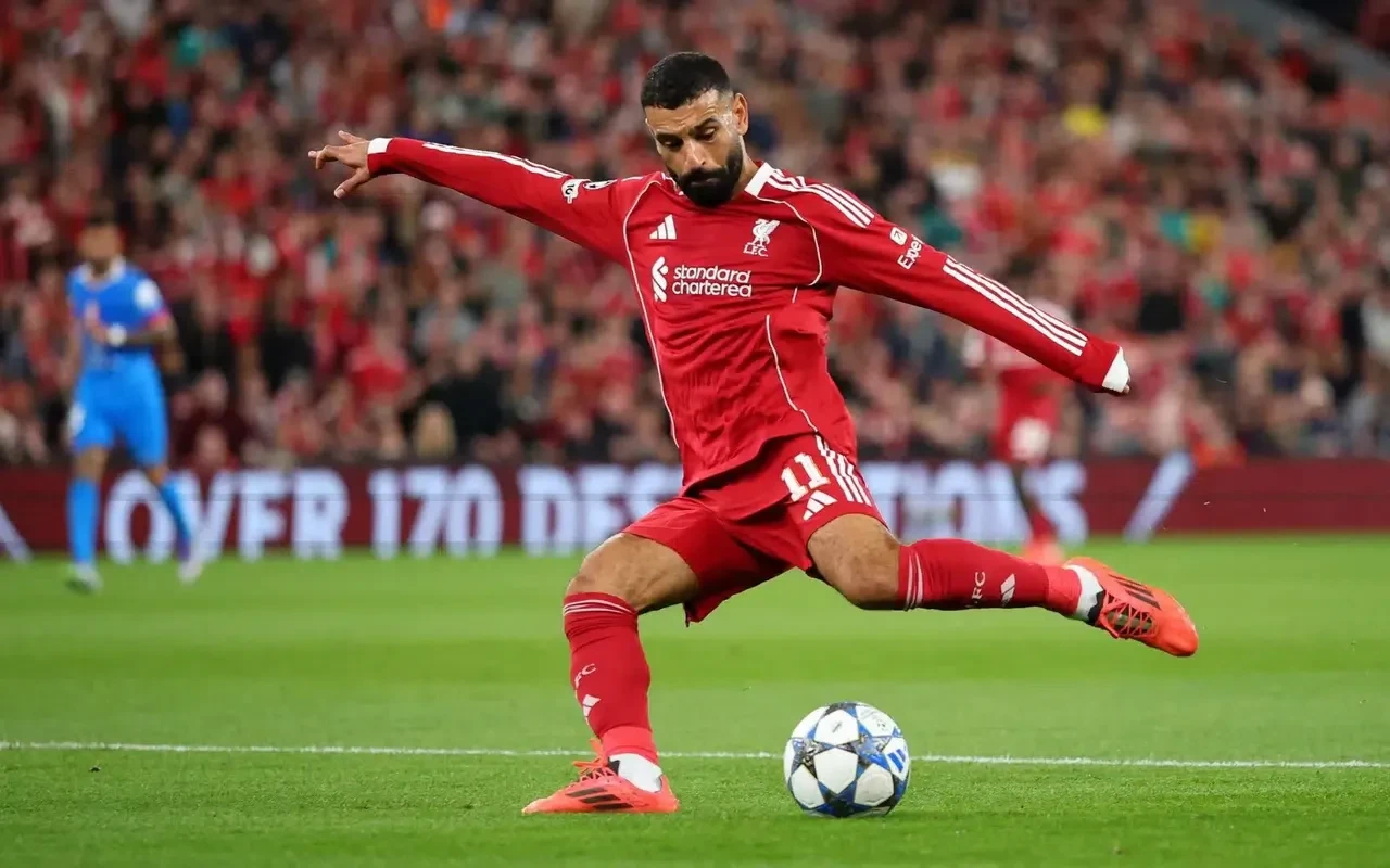 Galatasaray'ın tarihi transferi Kenan Yıldız'ın iki dudağı arasında! Mohamed Salah için operasyon düğmesine basıldı 12