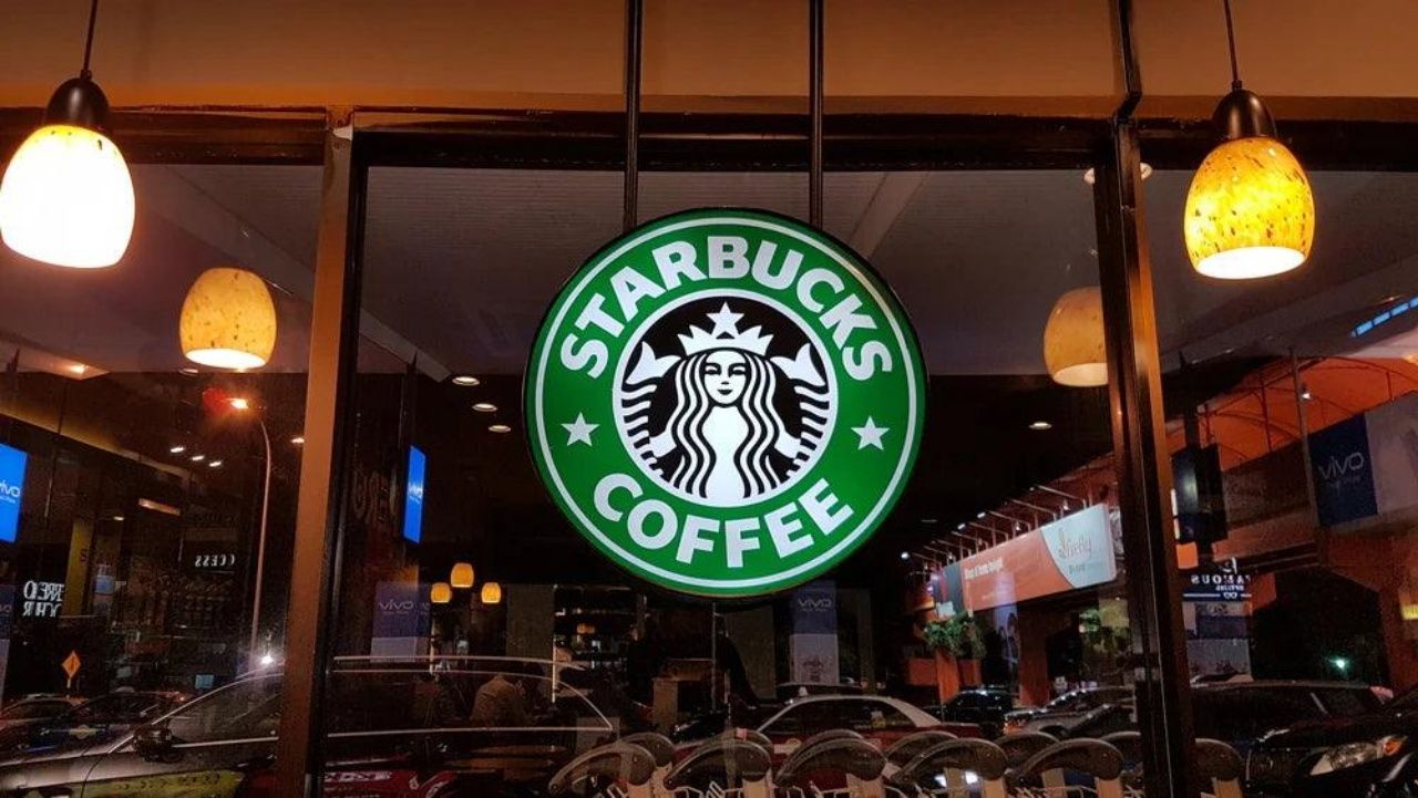 Starbucks'ta yeni yıl tarifesi! Yüzde 30 zam yapıldı 4