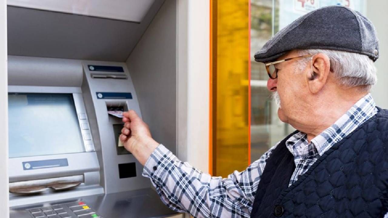 Emekliye bayram ikramiyesi müjdesi! 2026 için ilk rakam sızdı 3