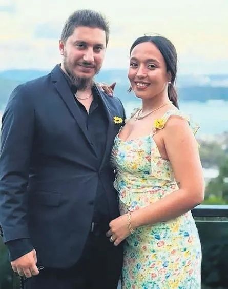 Şok kayıtlar ortaya çıktı! Güllü’nün ölümünden sonra çocuklarının yaptığı kan dondurdu! Güllü'nün bilezikli fotoğrafına dikkat! 3