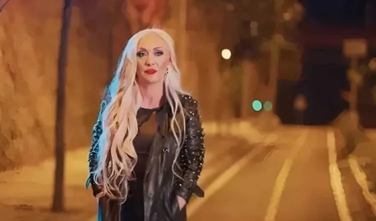 Şok kayıtlar ortaya çıktı! Güllü’nün ölümünden sonra çocuklarının yaptığı kan dondurdu! Güllü'nün bilezikli fotoğrafına dikkat! 7