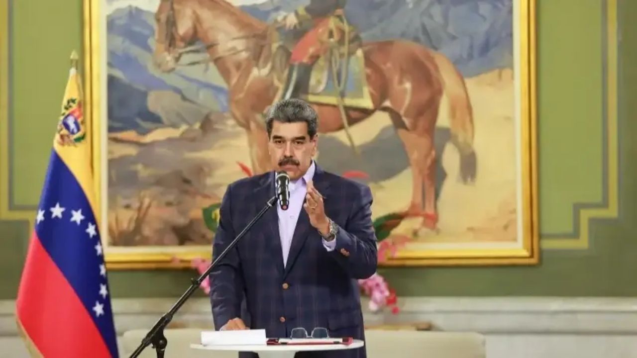 Tarihe geçti! Belediye otobüsü şoförlüğünden devlet başkanlığına uzanan yolculuk... Nicolás Maduro kimdir? 6