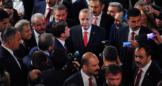 Yeni yıl, yeni kabine mi? Bu gece gözler Resmi Gazete’de: Kabine değişikliği beklentisi Ankara’yı hareketlendirdi 3