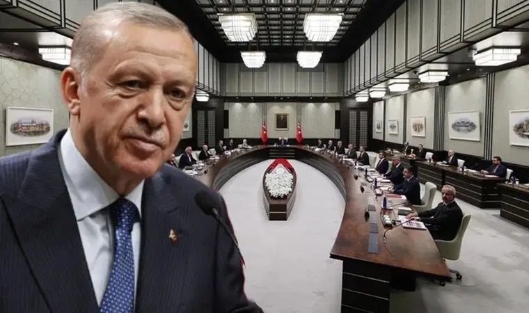 Yeni yıl, yeni kabine mi? Bu gece gözler Resmi Gazete’de: Kabine değişikliği beklentisi Ankara’yı hareketlendirdi 5