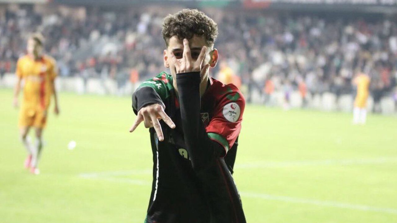 Beşiktaş ve F.Bahçe istiyordu, Trabzonspor kaptı 8