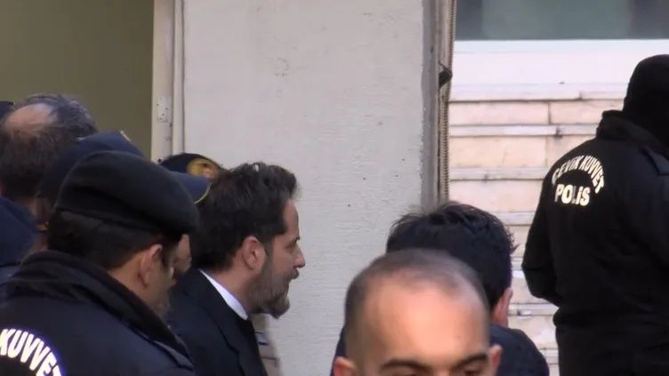 Erden Timur dosyasında şok detay! NEF’te karanlık iddialar: Ev hayaliyle girdiler, Şahinler'in tehdidiyle karşılaştılar! 5