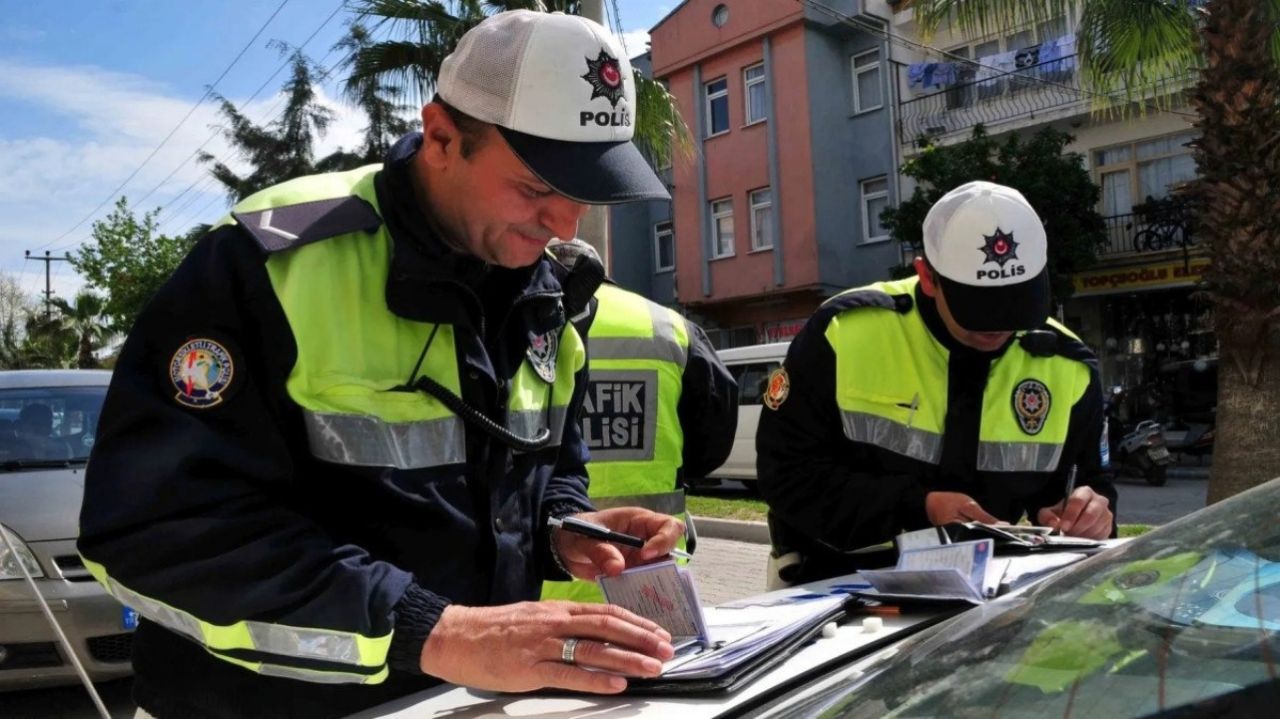 Trafik cezalarında devrim niteliğinde değişiklikler! Bu yaptırımlara dikkat, ehliyetiniz gidebilir 6