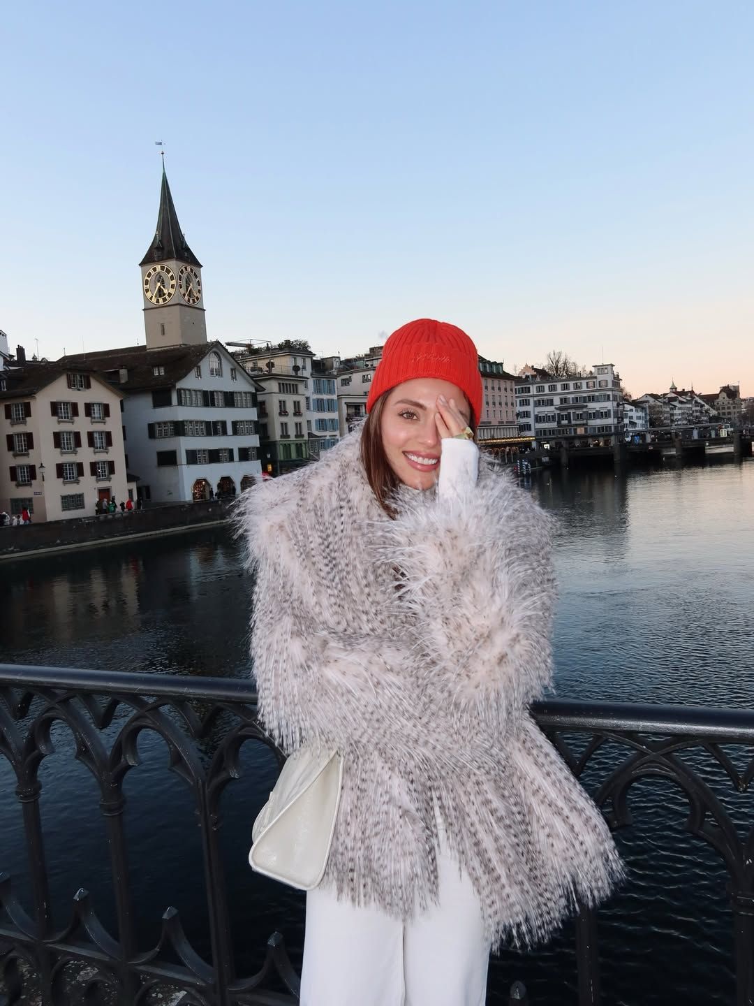 Sıla Türkoğlu'ndan yeni proje öncesi Ata Ayyıldız ile Zürih'te romantik tatil 5