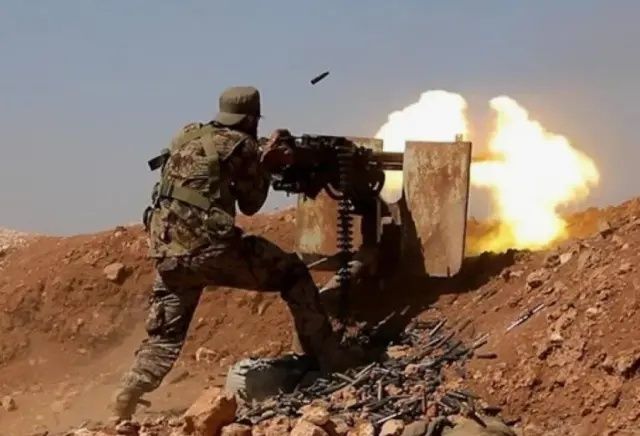 Son dakika: SüperHaber Halep'ten aktarıyor: Suriye ordusu YPG ile sıcak çatışmaya girdi! Halep’te kritik mahalleler askeri bölge ilan edildi 3