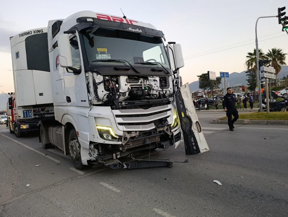 Feci kazada 18 kişi yaralandı! 4