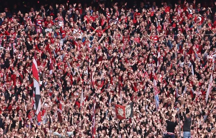 Yapay zekaya göre dünyanın en iyi futbol şehirleri 19