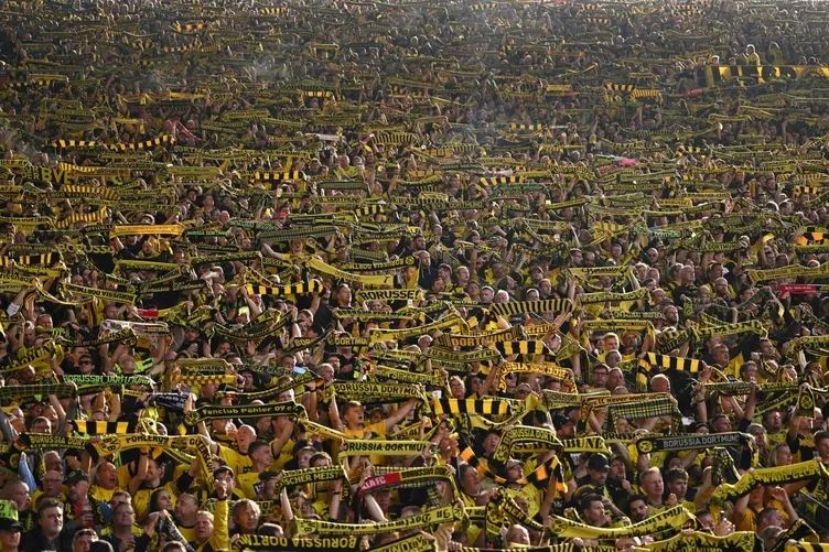Yapay zekaya göre dünyanın en iyi futbol şehirleri 16