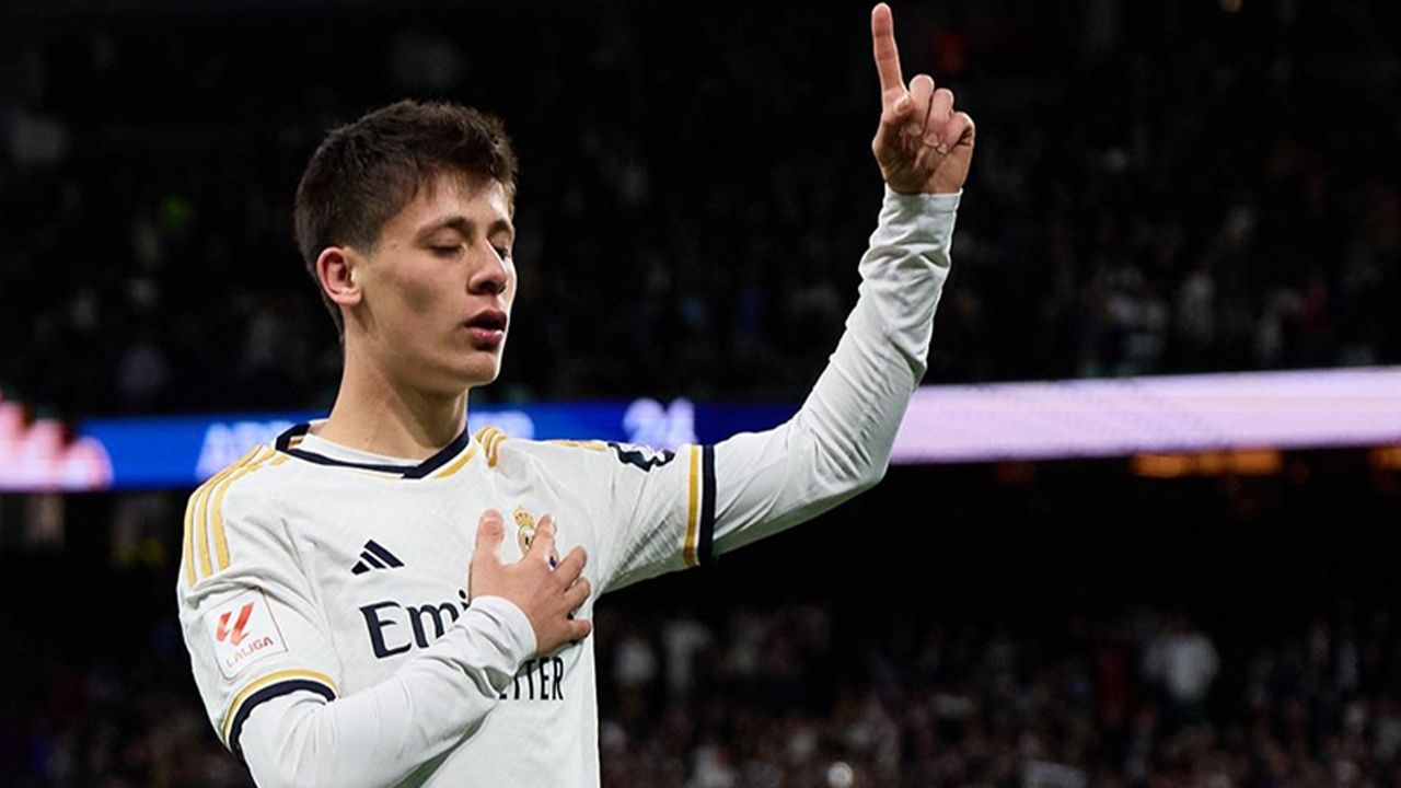 Dünyanın en pahalı futbolcuları açıklandı 9