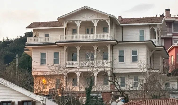 Bebek Otel dosyasında yeni skandal: Pandemi yasakları delindi, fuhuş ve uyuşturucu partileri villaya taşındı! VIP odalar ve özel ayrıcalıklar! 6