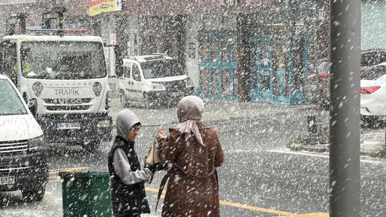 İstanbul'a yeniden kar geliyor! Alarm verildi... Kritik tarih belli oldu: 12-13 Ocak'a dikkat! 5