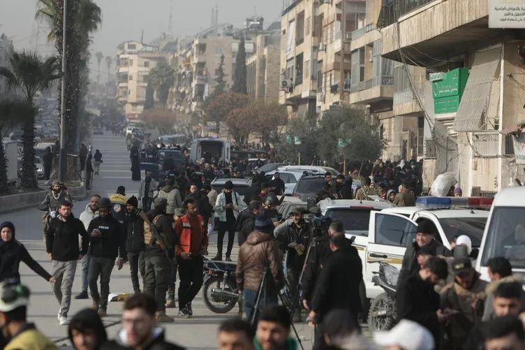 YPG saldırdı, Suriye ordusu vurdu! Halep'te neler oluyor? SDG’ye karşı sınırlı askeri operasyon başladı, siviller tahliye edildi 9