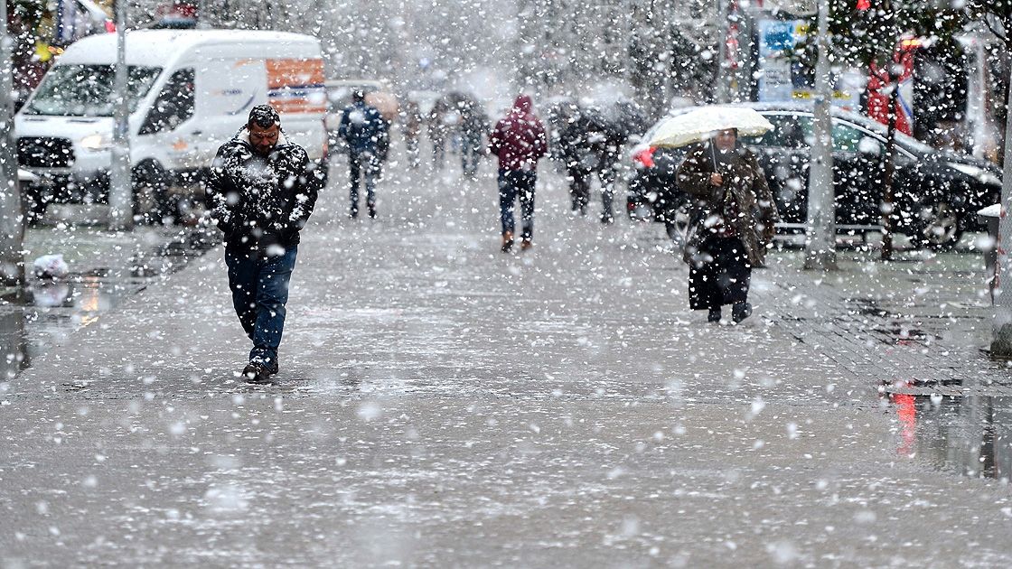 55 ile Pazartesi günü kar geliyor! İşte lapa lapa kar yağacak şehirler 10