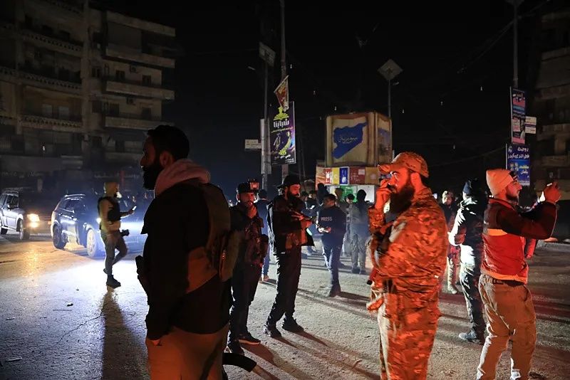 YPG'ye verilen süre dolu! Şeyh Maksud’ta sokağa çıkma yasağı ilan edildi 4