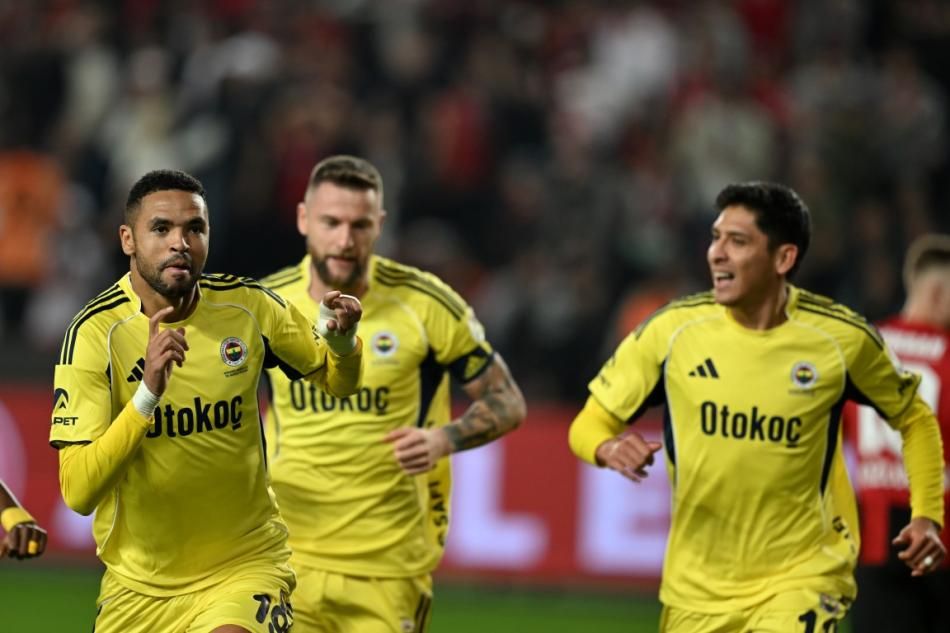 Fenerbahçe'nin başına talih kuşu kondu! İngiltere'nin en saygın kuruluşundan Youssef En-Nesyri müjdesi: Sonunda gidiyor 9