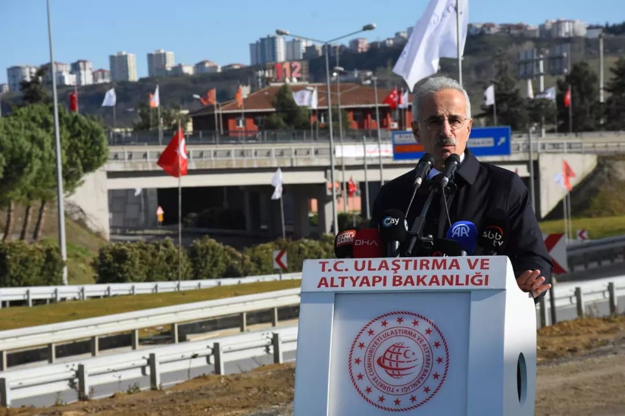 Ankara-Samsun arası 2 buçuk saate düşüyor! Bakan Uraloğlu duyurdu: O bölgeye ilk kez hızlı tren geliyor 4