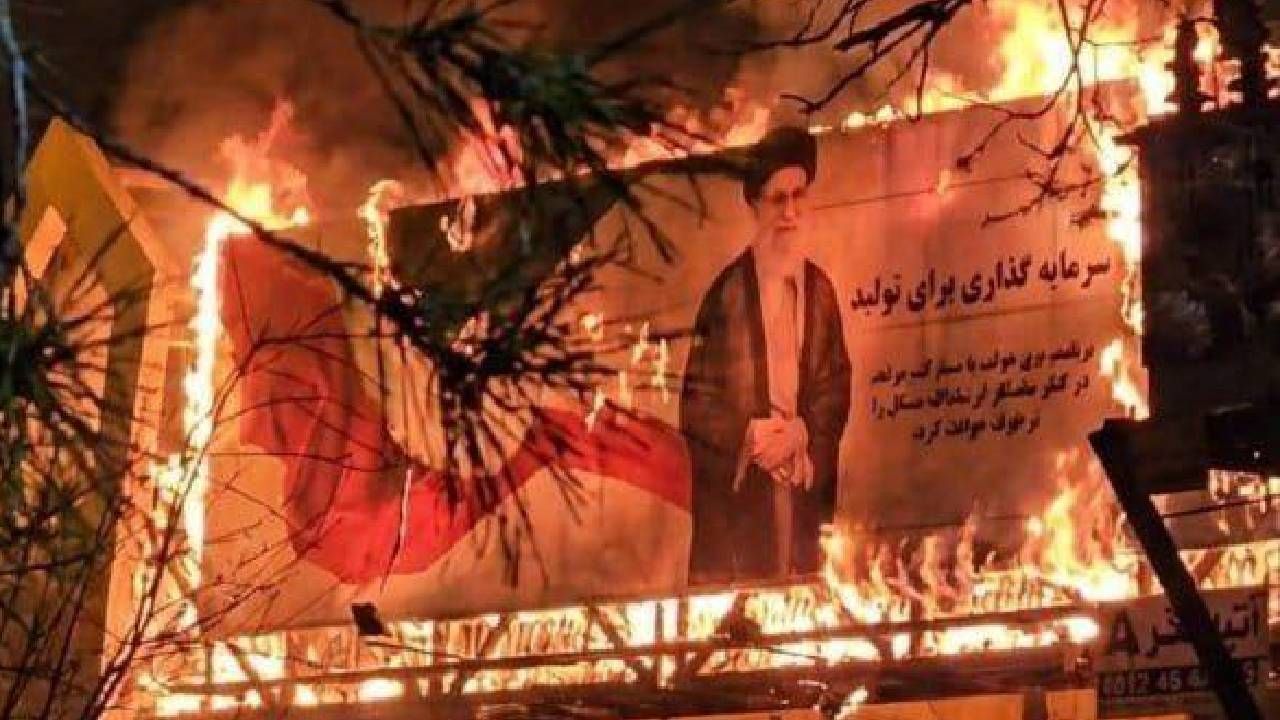 ABD İran’a saldırıyor mu? Kanlı protestolar yetmedi, sırada savaş mı var? Çok konuşulan bomba iddia 6
