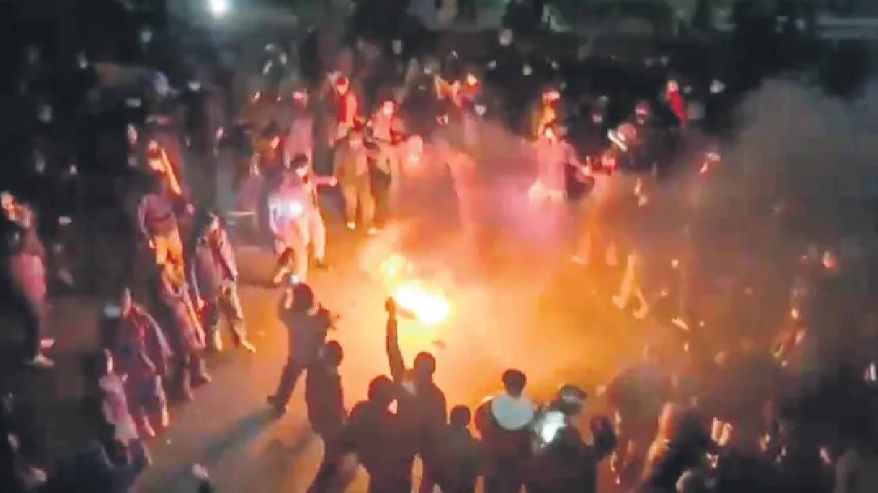 Sokaklar ayakta, jetler havada... İran’da geri dönüşü olmayan süreç: ABD ve İsrail savaş için hazır 1