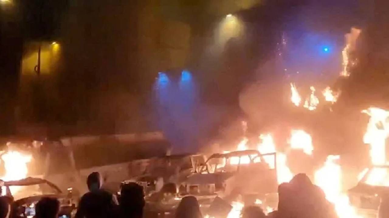 Sokaklar ayakta, jetler havada... İran’da geri dönüşü olmayan süreç: ABD ve İsrail savaş için hazır 4