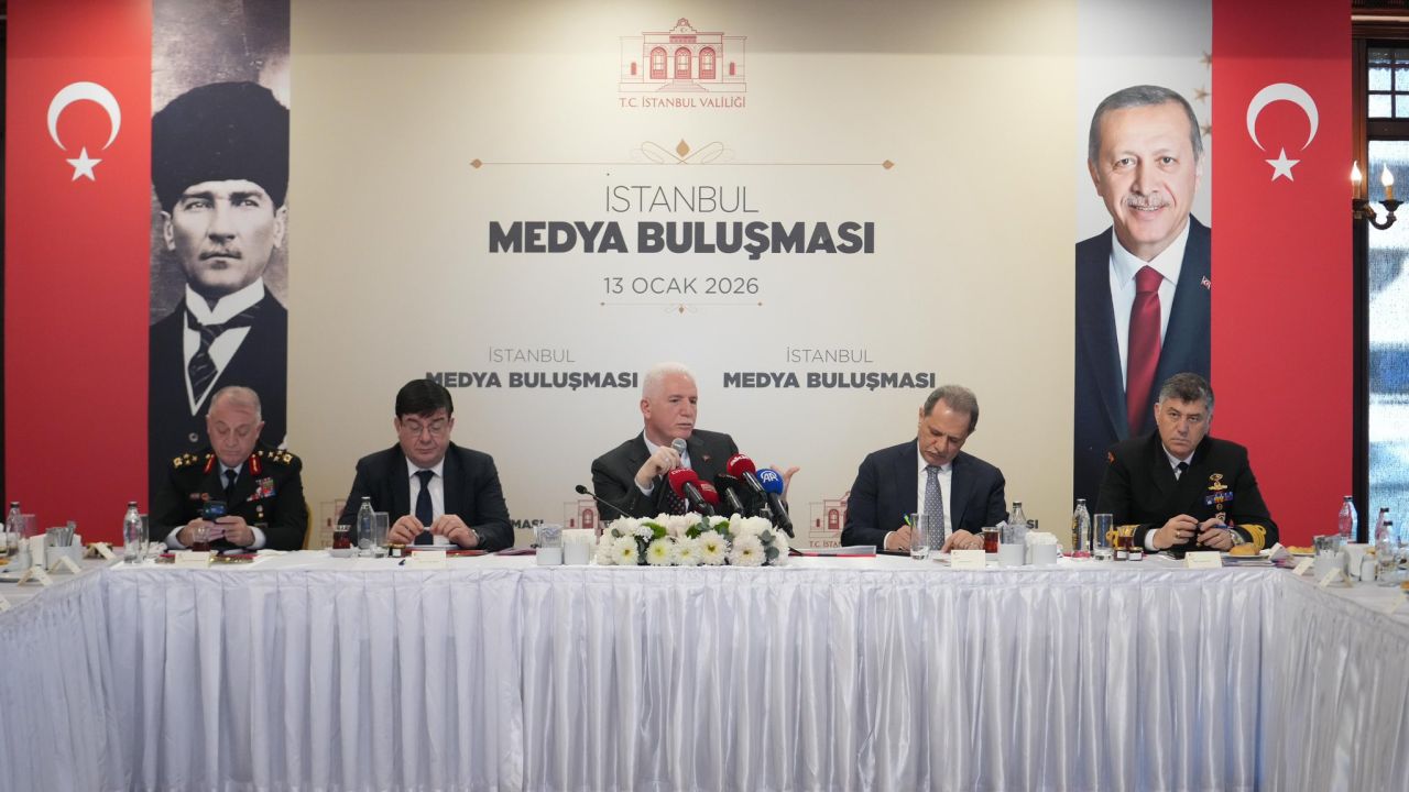 İstanbul'da polisin kontrol edemediği mahalle yok! Yerel yönetimler ile uyumlu çalışıyoruz... 1