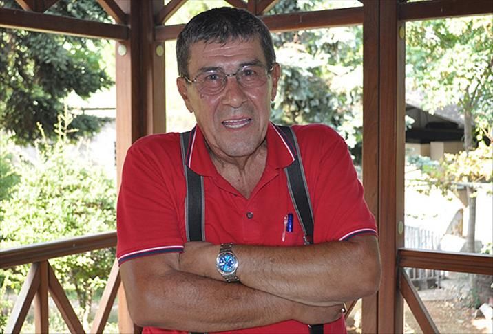 Usta oyuncu Zihni Göktay'dan üzen haber: Turne sırasında kaza geçirdi! Kalça kemiğini kırdı 2