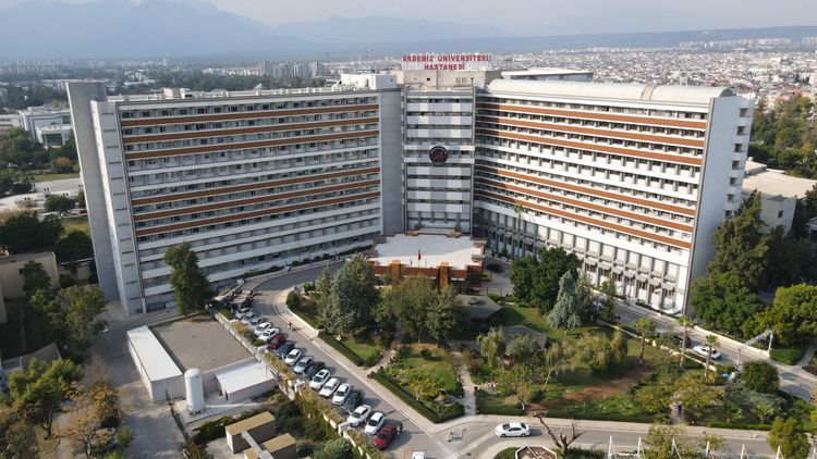 İşte Türkiye'nin en iyi 40 tıp fakültesi! Bakın ilk sırada hangi üniversite var 12