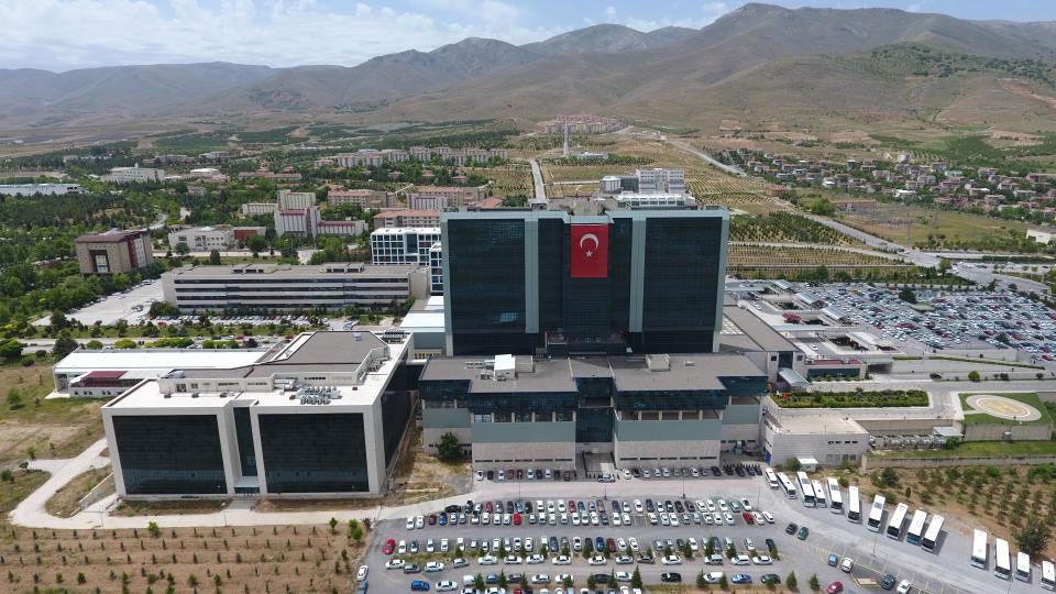 İşte Türkiye'nin en iyi 40 tıp fakültesi! Bakın ilk sırada hangi üniversite var 2