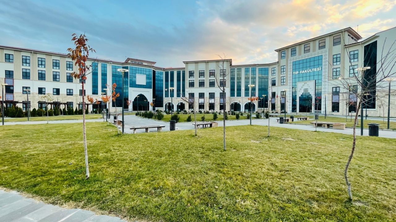 İşte Türkiye'nin en iyi 40 tıp fakültesi! Bakın ilk sırada hangi üniversite var 6