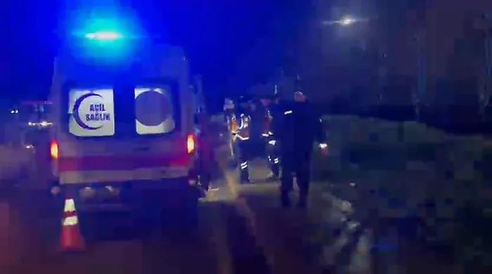 Başakşehir’de zincirleme kaza: Seyir halindeki 3 İETT otobüsü çarpıştı, yaralılar var 3