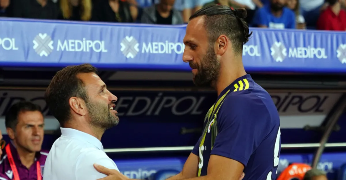 Okan Buruk'un prensi Fenerbahçe'yi şampiyon yapmaya geliyor! Youssef En-Nesyri yerine gelecek golcü ortaya çıktı 17