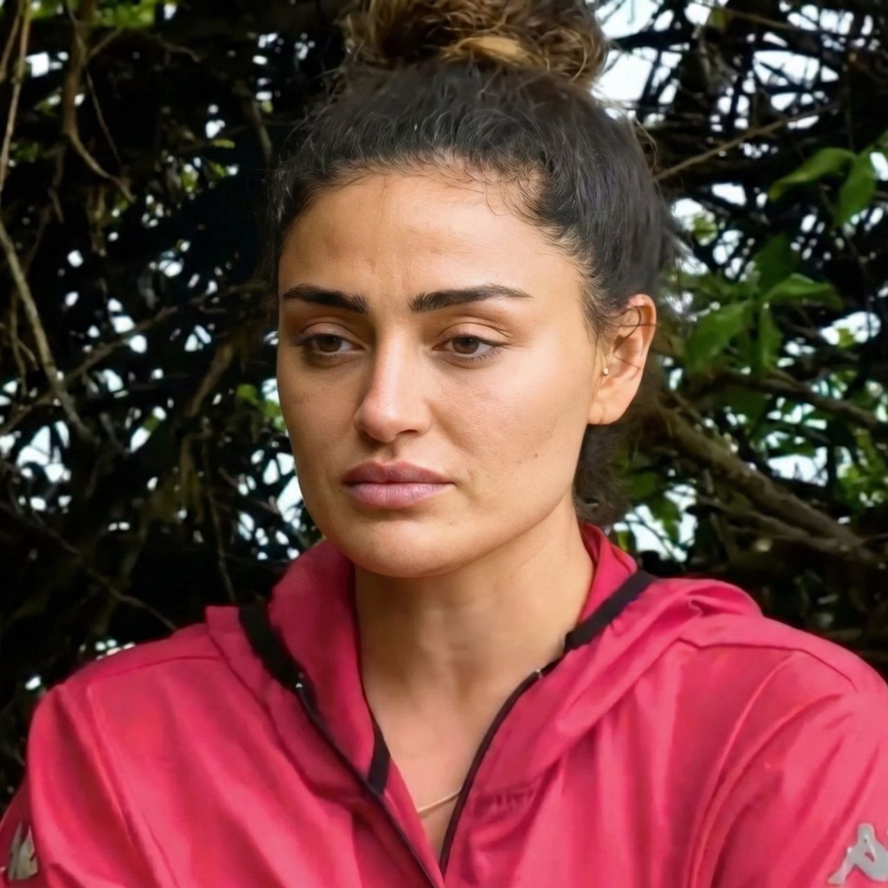 Dilan Çıtak'ın Survivor'da duygusal anları! Hayat hikayesini anlatırken gözyaşlarına boğuldu: İnsanlar sanıyor ki arkamda biri var 5