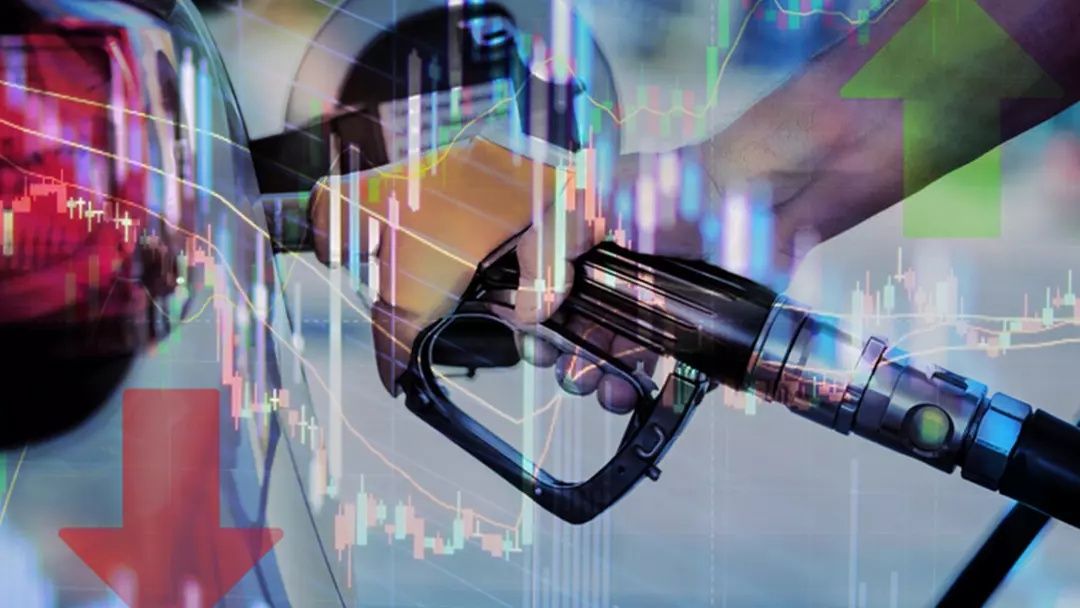 Akaryakıt tabelasında gece yarısı değişikliği: Benzine indirim geldi, motorin ve LPG sabit kaldı! 7