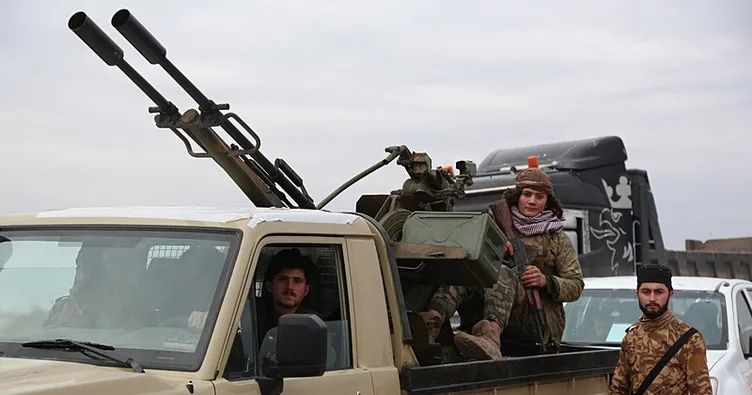 Fırat'ın batısında saha değişti! YPG/SDG geri çekilirken Suriye Ordusu Deyr Hafir'e ilk birlikleriyle girdi! 1