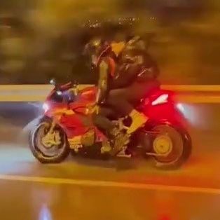 Kaskını kız arkadaşına verdi, kendi canından oldu! Antalya'da fenomen motosikletçi Kadir Akbulut hayatını kaybetti! 4