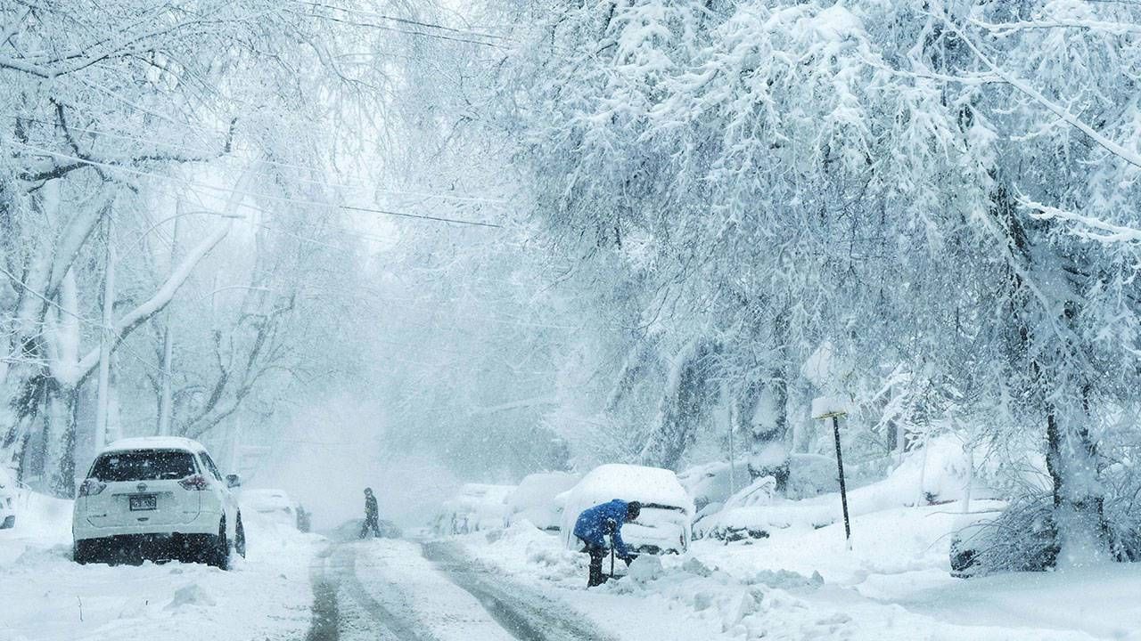 Beklenen oldu... İstanbul’a kar bastırdı! Meteoroloji’den peş peşe uyarılar 1