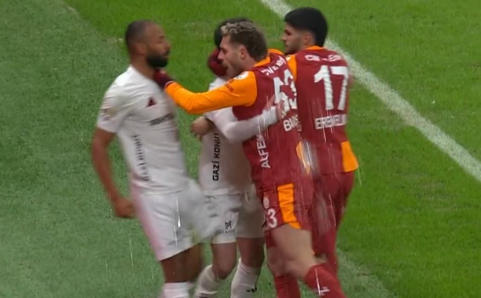 "Barış Alper Yılmaz ve Mario Lemina'ya net kırmızı kartı veremedi!" Eski hakemler Trio programında hatalı kararları tek tek açıkladı 15