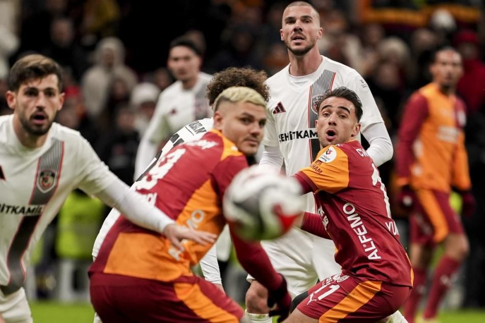 Galatasaray'da hedef tahtasında Mauro Icardi var: "Artık kulübeden çıkamaz" 12