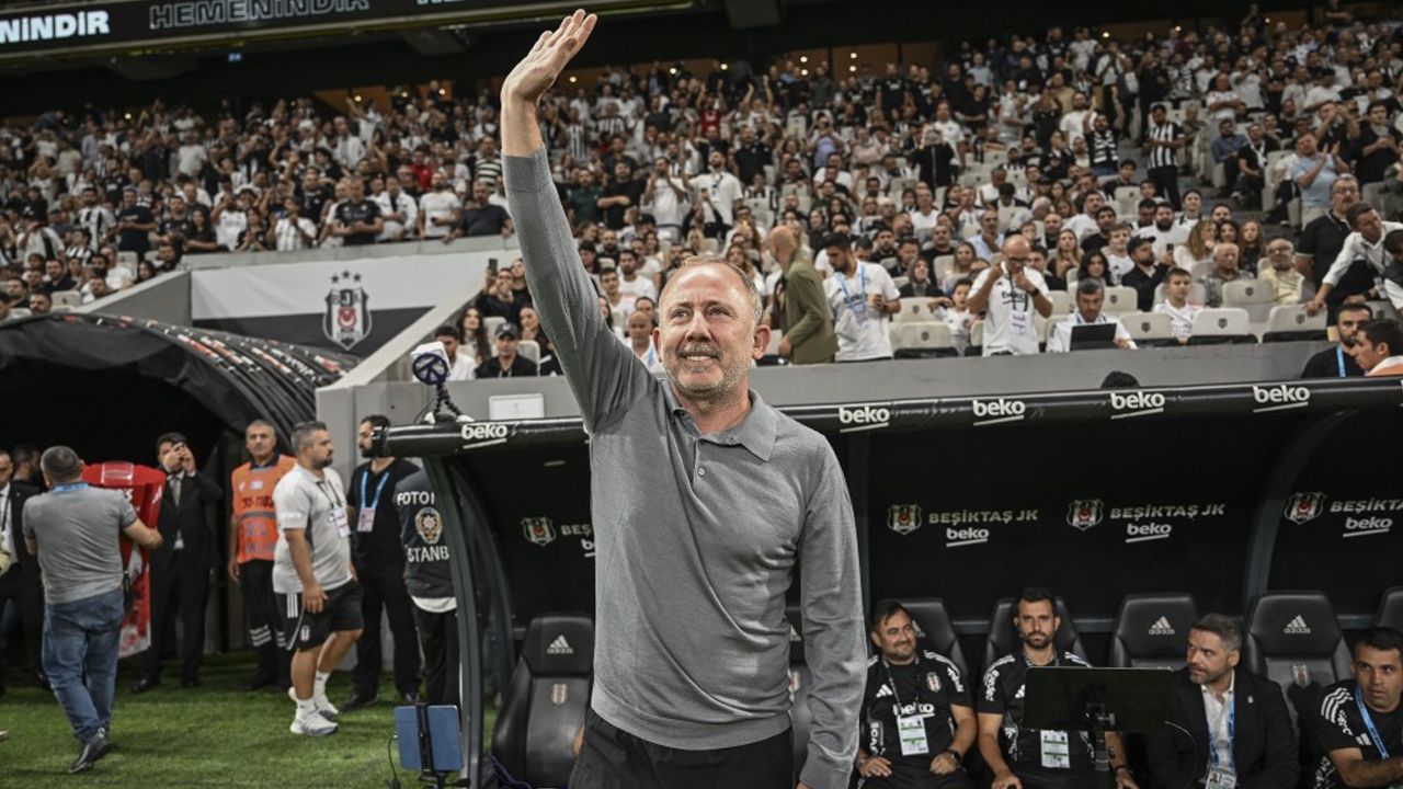 Beşiktaş'a can verecek 35 milyon euroluk transfer geliri! 3 yıldız gidecek, 3 yıldız gelecek: İşte Sergen Yalçın'ın rüya projesi 7