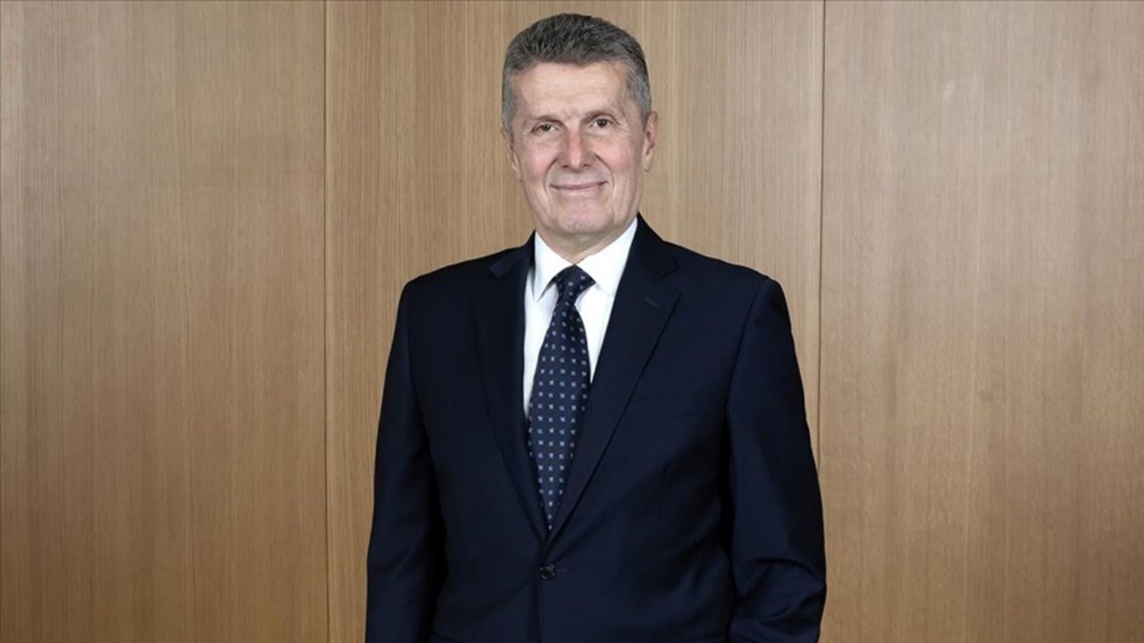 Koç'un ardından Sabancı'dan Erdoğan ziyareti! Güler Sabancı, Sabancı Holding'in yeni başkanı Hayri Çulhacı’yla beraber Cumhurbaşkanı Erdoğan'ı ziyaret etti 6