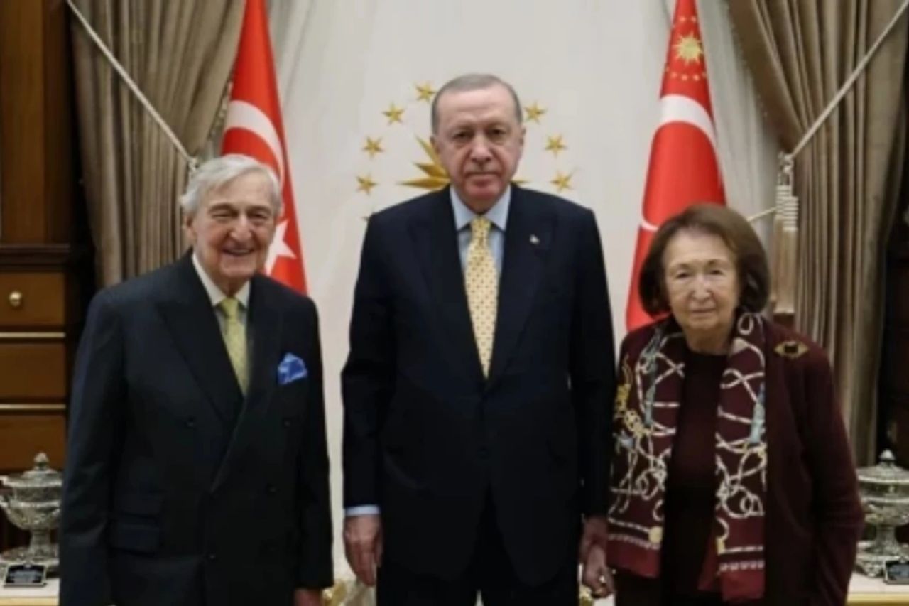 Koç'un ardından Sabancı'dan Erdoğan ziyareti! Güler Sabancı, Sabancı Holding'in yeni başkanı Hayri Çulhacı’yla beraber Cumhurbaşkanı Erdoğan'ı ziyaret etti 5