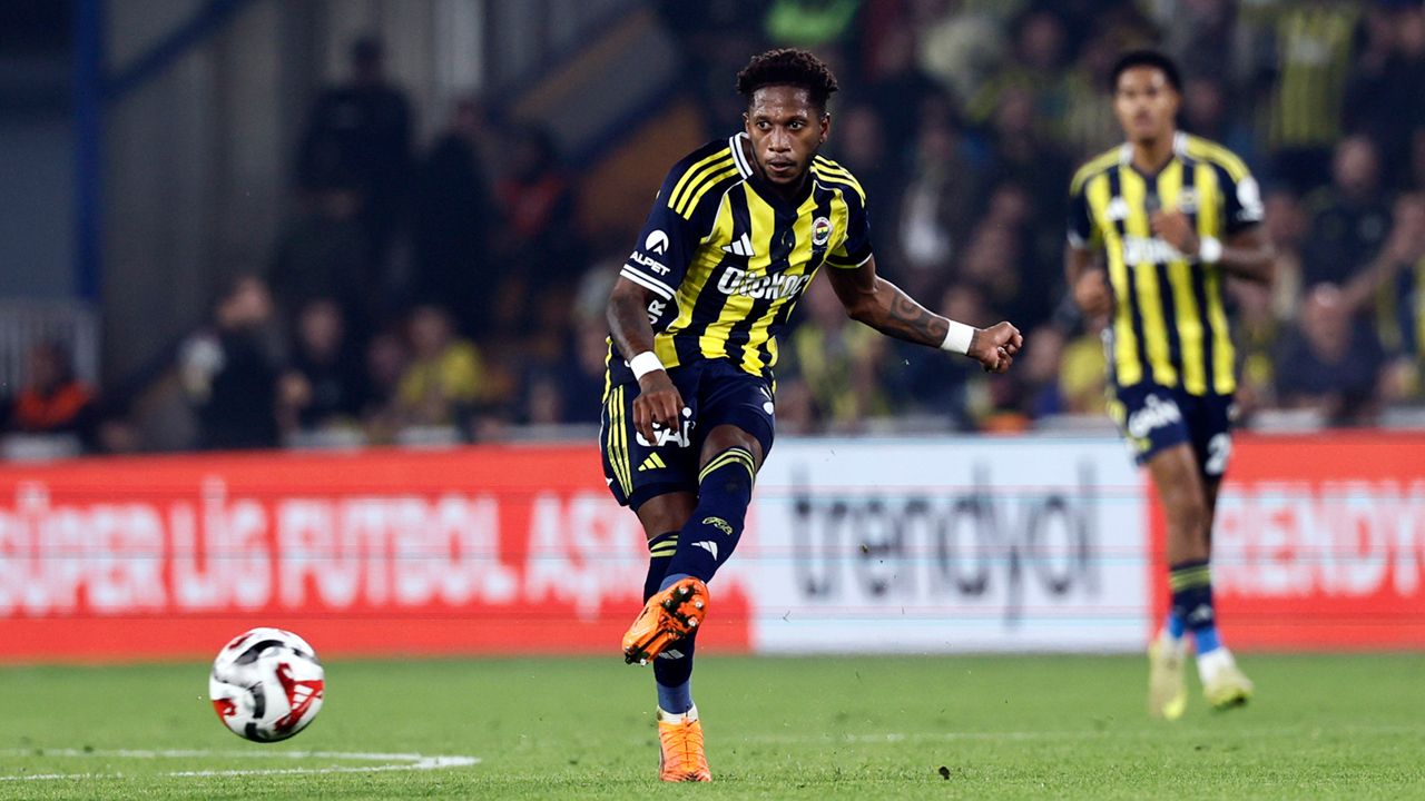 Galatasaray'ın imdadına Fenerbahçeli Fred yetişti! Okan Buruk sonunda rahat bir uyku uyuyacak: Yeni takımı belli oldu 7